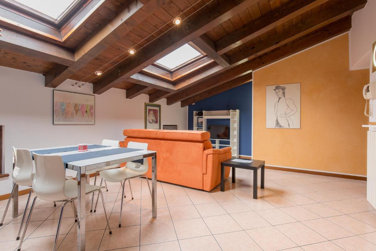 Appartement La Mansarda Di Giulietta à Vérone Extérieur photo