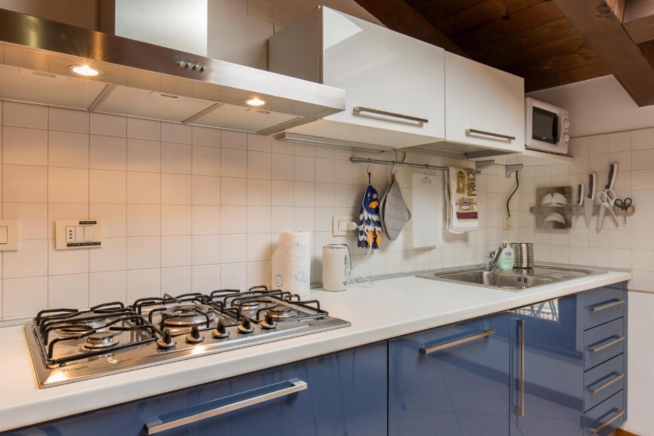 Appartement La Mansarda Di Giulietta à Vérone Extérieur photo