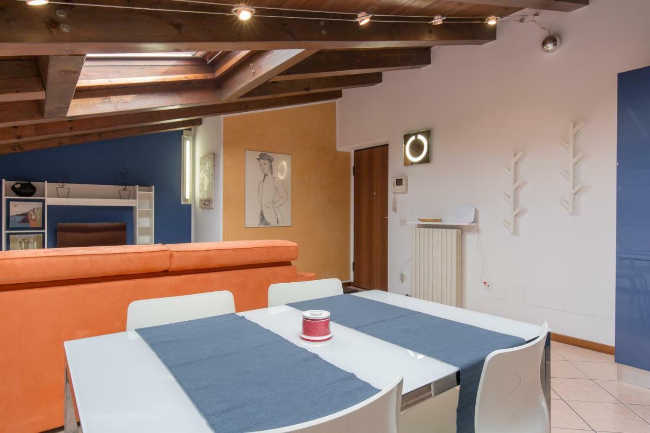 Appartement La Mansarda Di Giulietta à Vérone Extérieur photo